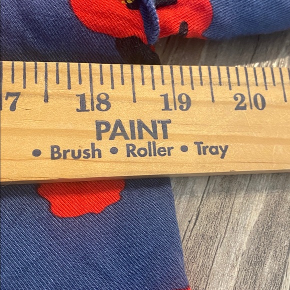 Companies Fantastica Poppy L/S Grey Red Should Ruffle Top Blouse Size Medium - Picture 5 of 11